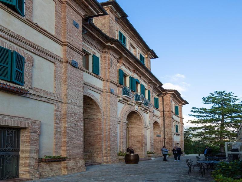 Marchese Del Grillo image