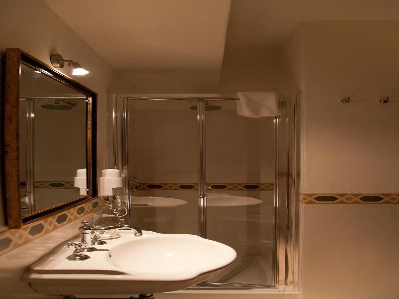 Hotel Santa Marina Antica Foresteria image