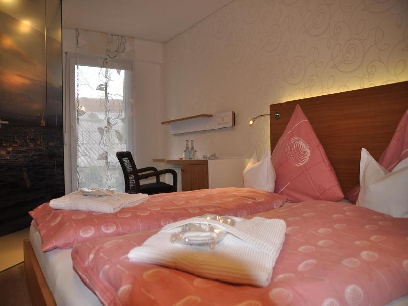 Hotel Hagnauer Seeperle image