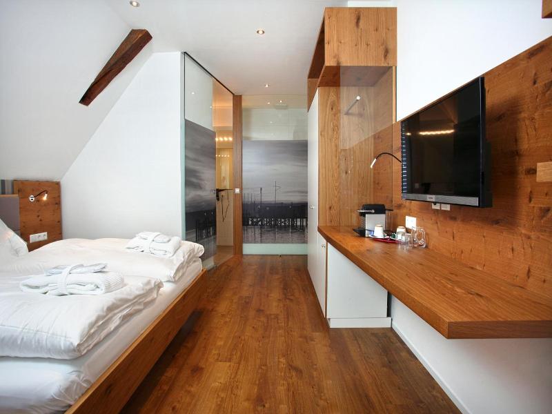 Hotel Hagnauer Seeperle image