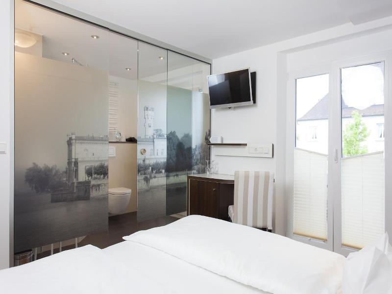 Hotel Hagnauer Seeperle image