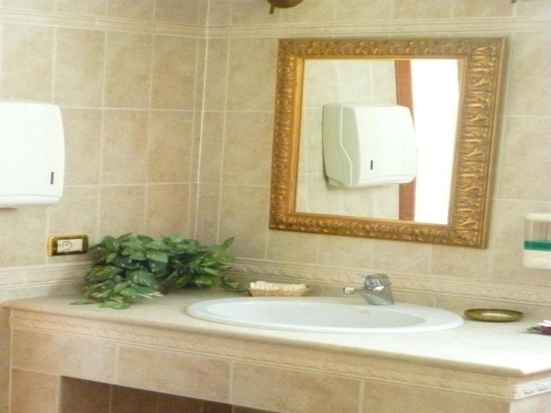 Hotel Minerva image