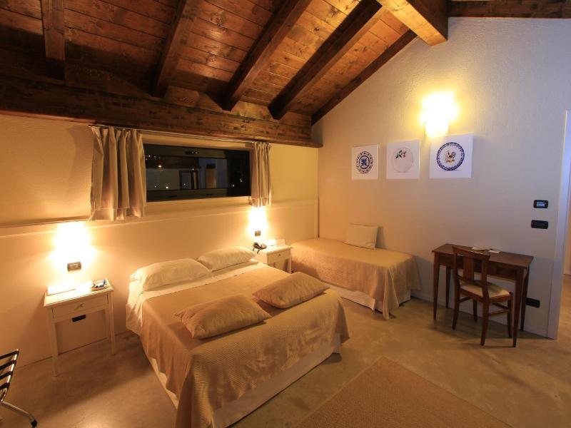Albergo Della Ceramica image