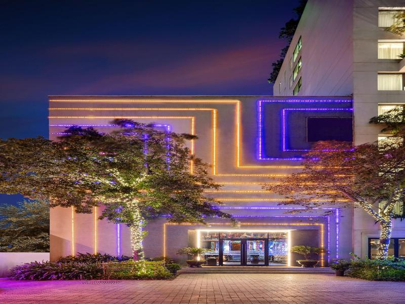 Ravatel Luxury Hotel Bac Giang image
