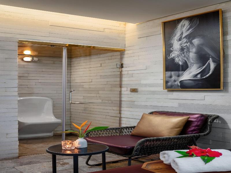 Ravatel Luxury Hotel Bac Giang image
