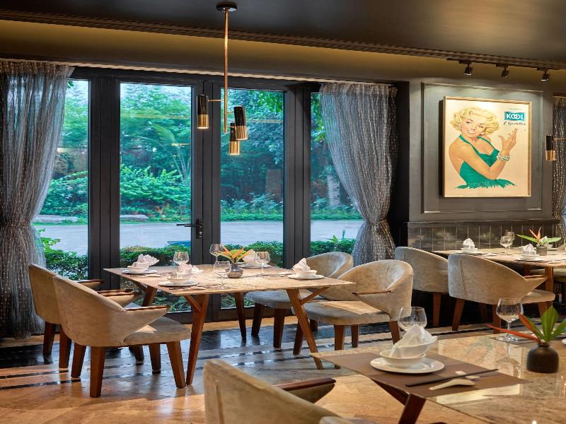 Ravatel Luxury Hotel Bac Giang image