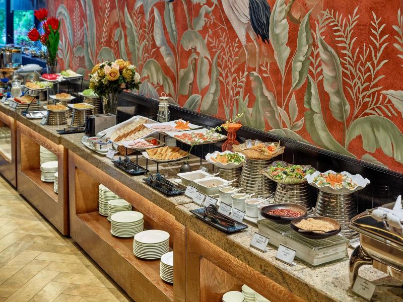 Ravatel Luxury Hotel Bac Giang image