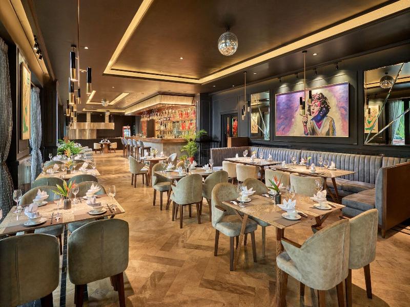 Ravatel Luxury Hotel Bac Giang image