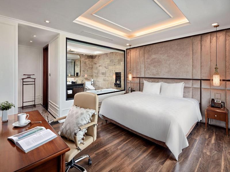 Ravatel Luxury Hotel Bac Giang image