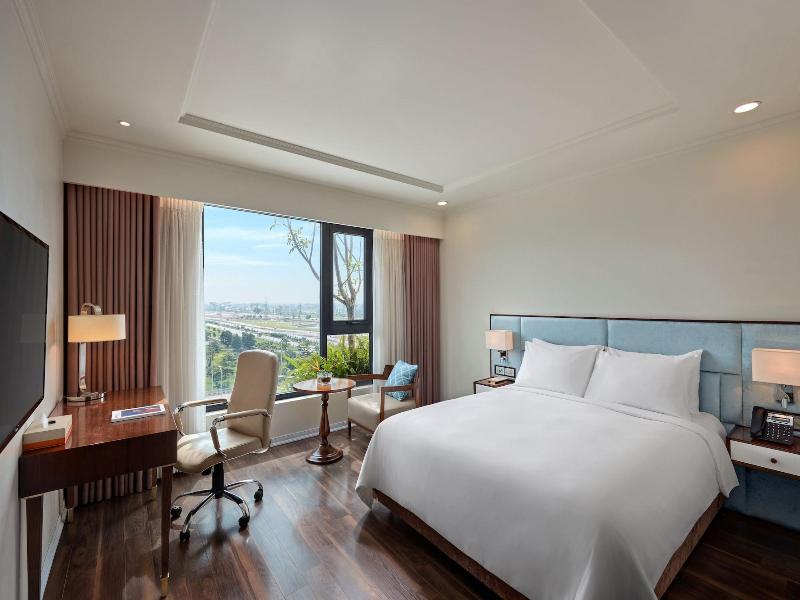 Ravatel Luxury Hotel Bac Giang image