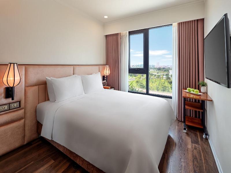 Ravatel Luxury Hotel Bac Giang image