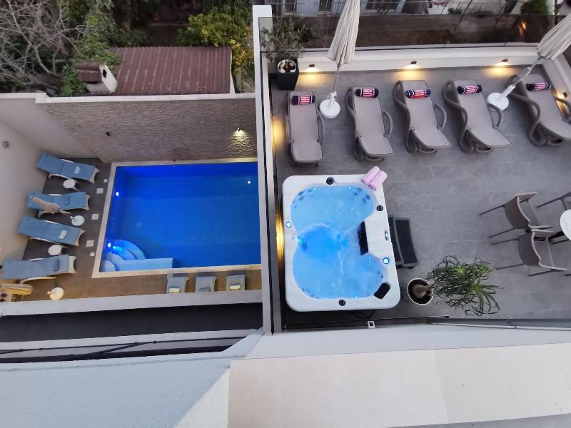 Luxury Rooms Pino image