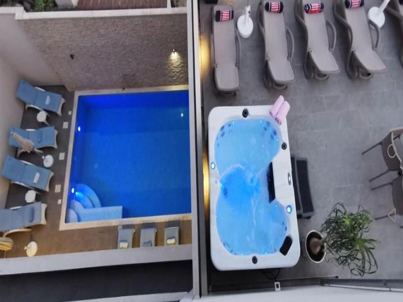 Luxury Rooms Pino image