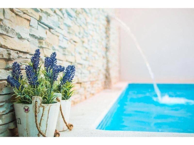 Luxury Rooms Pino image