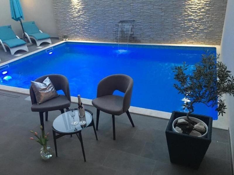 Luxury Rooms Pino image