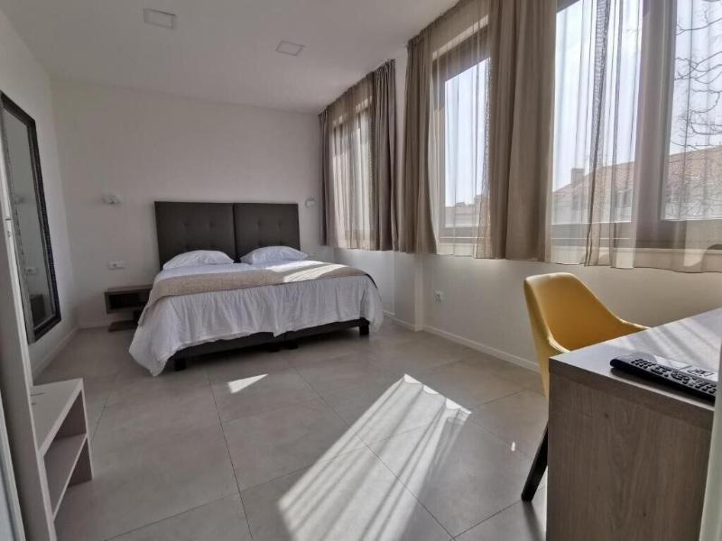 Luxury Rooms Pino image