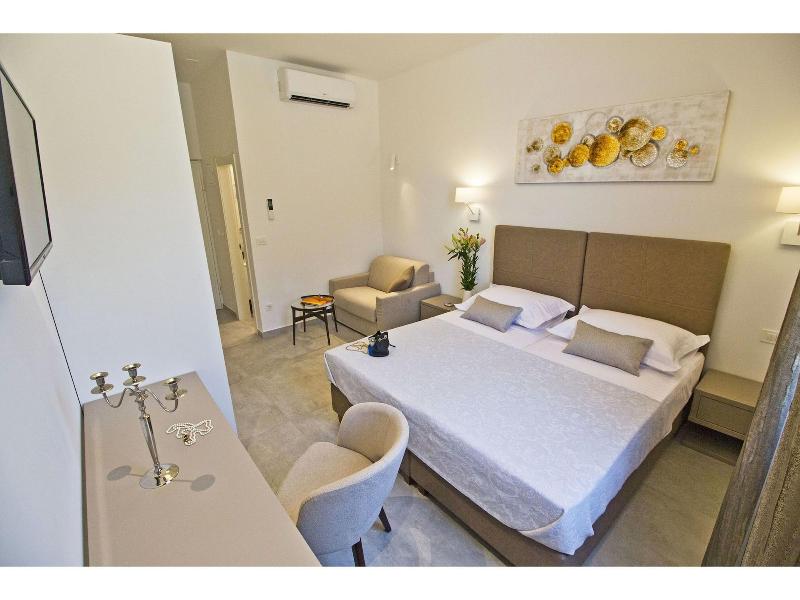 Luxury Rooms Pino image