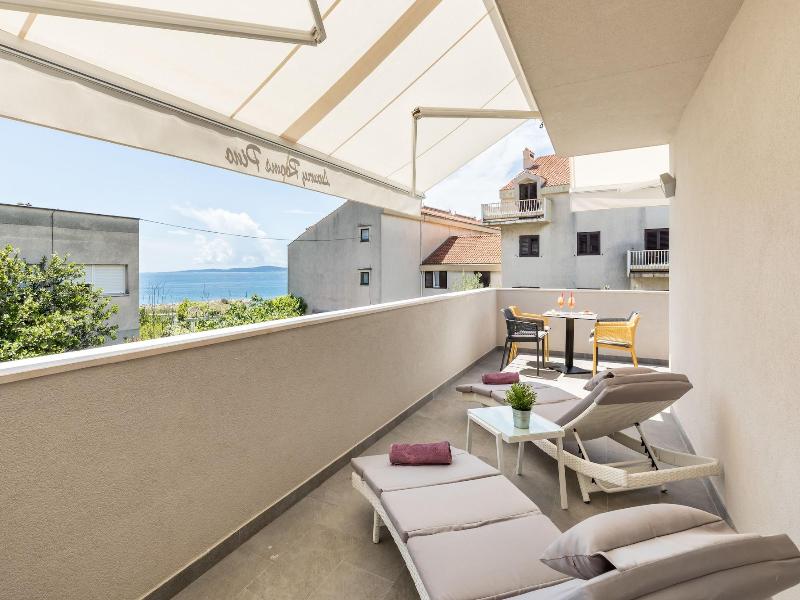 Luxury Rooms Pino image