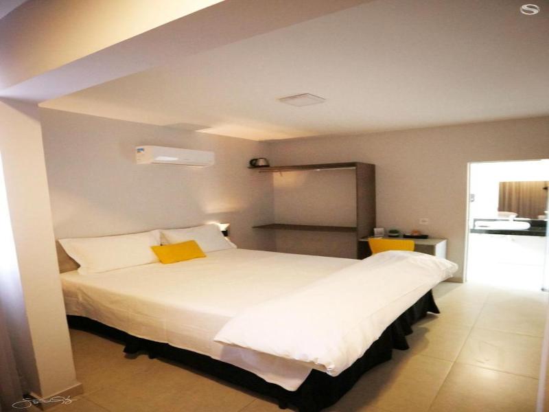 Aero Inn Hotel