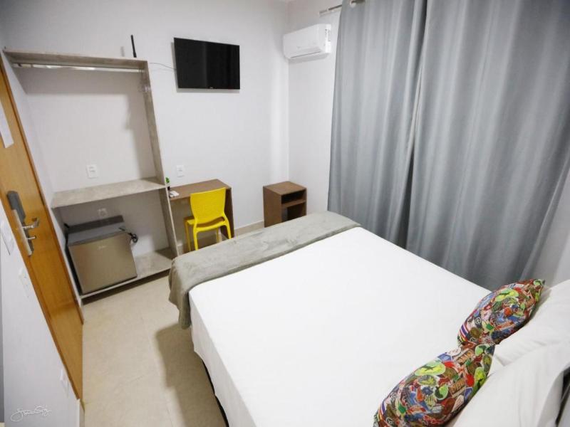 Aero Inn Hotel
