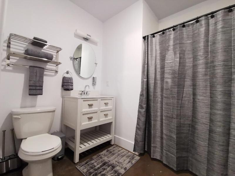 Cameo Hotel And Suites
