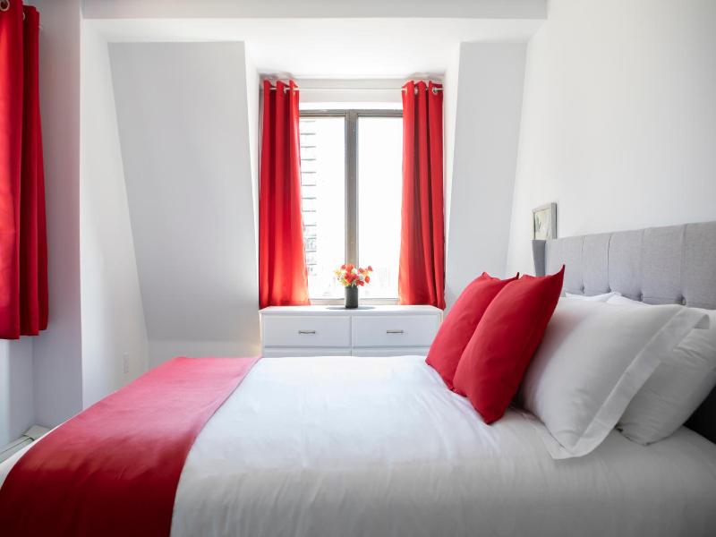 Cameo Hotel And Suites