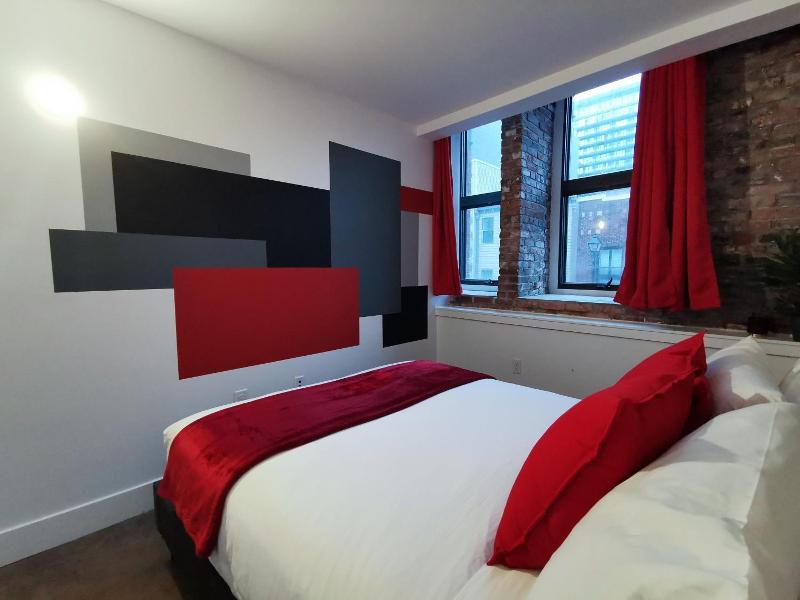 Cameo Hotel And Suites