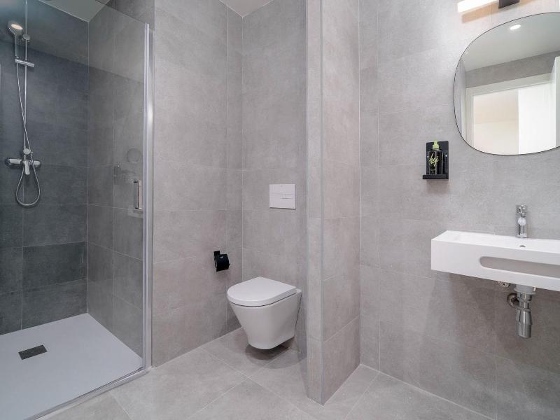 Limehome Valencia Carrer De Sant Jacint image