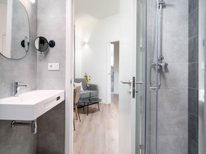 Limehome Valencia Carrer De Sant Jacint image