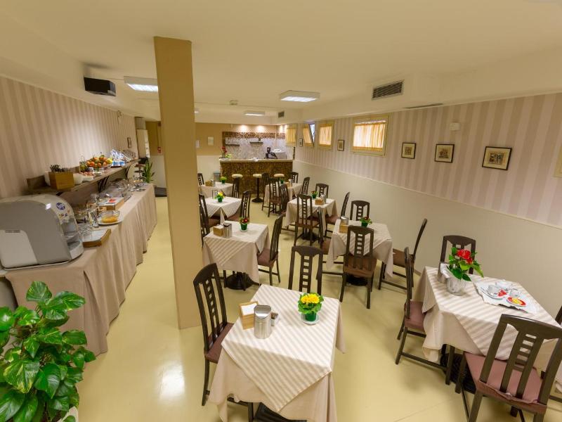 Hotel La Campagnola image