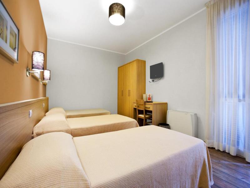 Hotel La Campagnola image