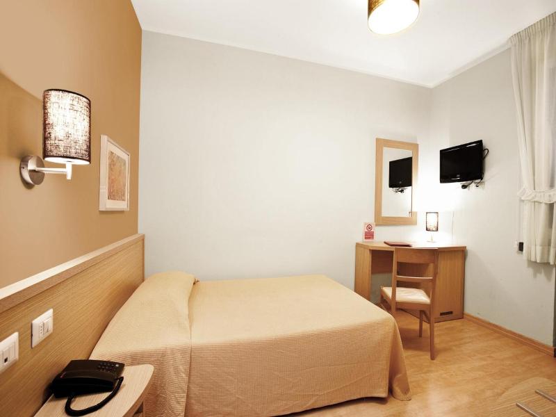 Hotel La Campagnola image