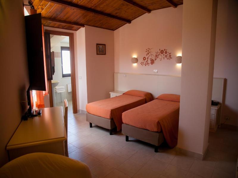 Domus Romulea image