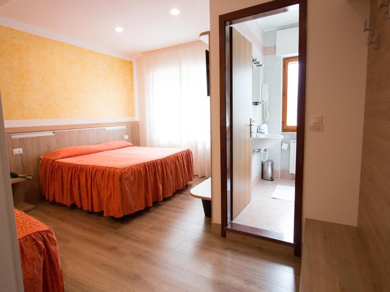 Al Benvenuto Hotel & Restaurant image