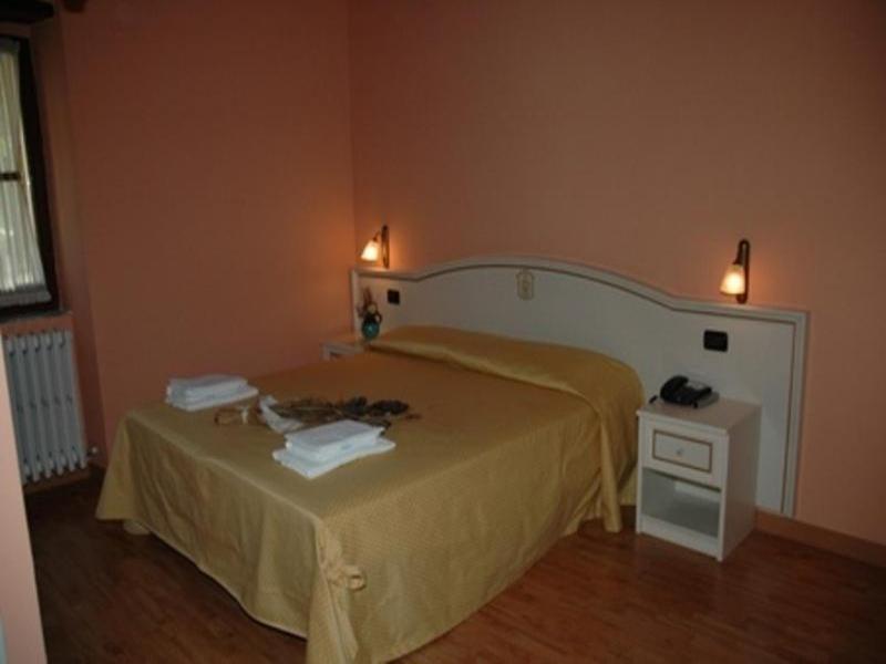 Albergo Montenerone image