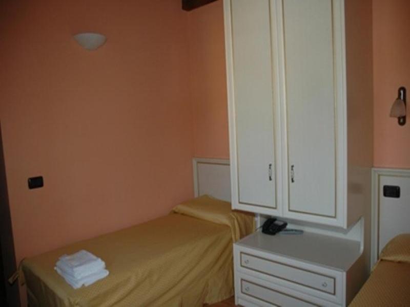Albergo Montenerone image