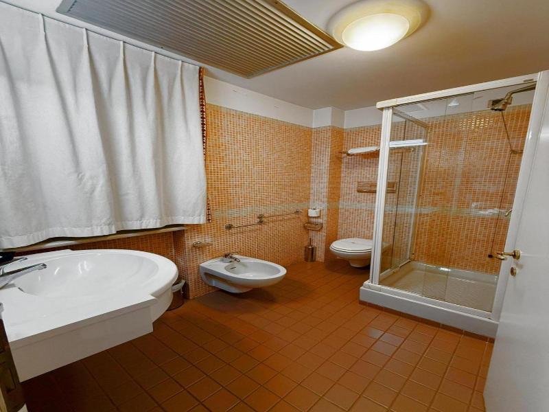 Hotel Lory & Ristorante Ferraro image