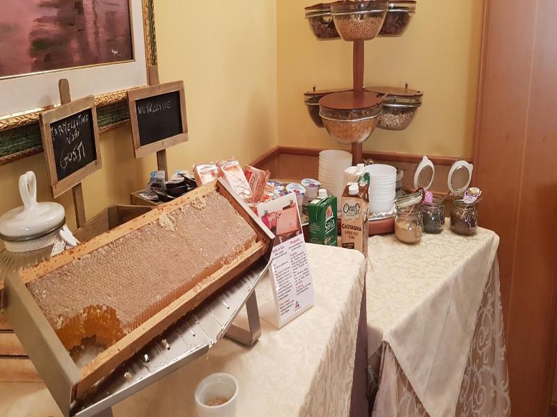 Hotel Lory & Ristorante Ferraro image