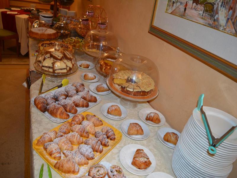 Hotel Lory & Ristorante Ferraro image
