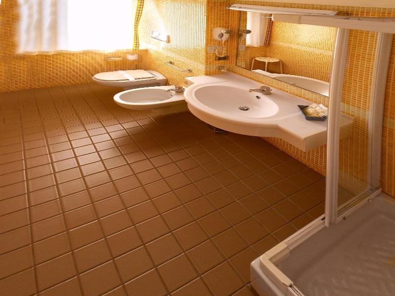 Hotel Lory & Ristorante Ferraro image