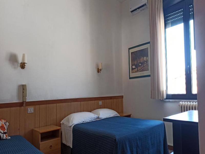 Albergo Le Rose image