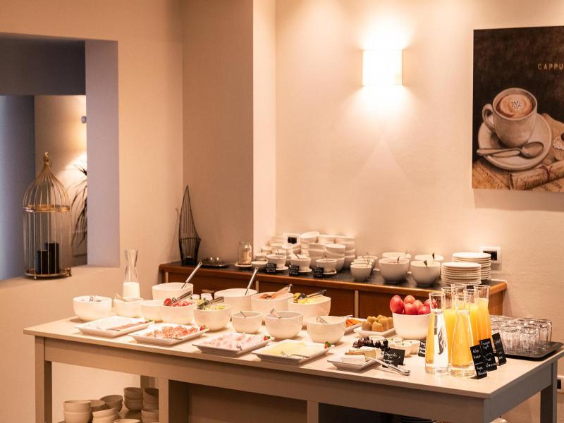 Hotel Villa Laurus image