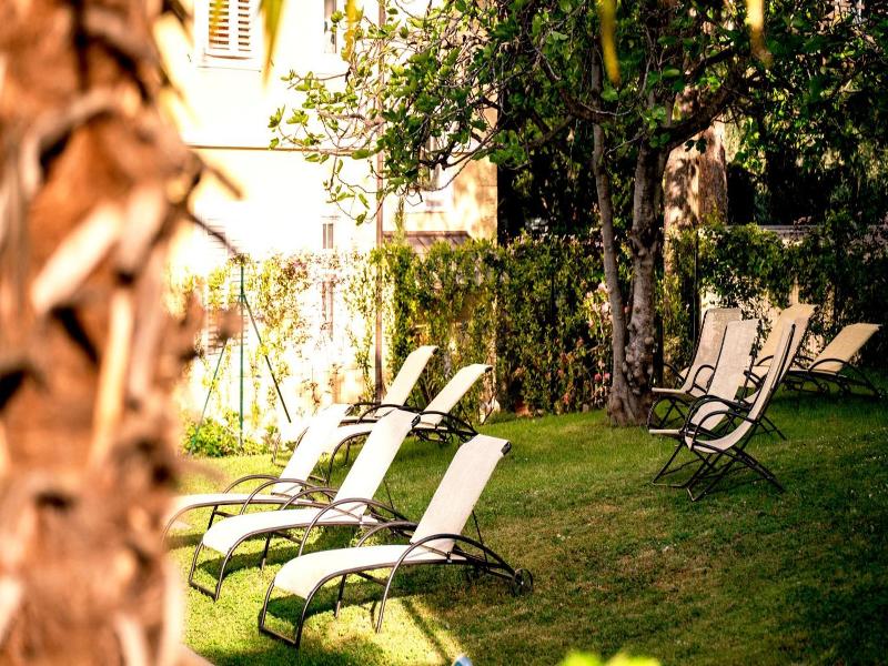 Hotel Villa Laurus image