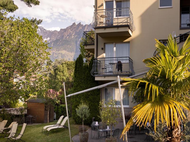 Hotel Villa Laurus image