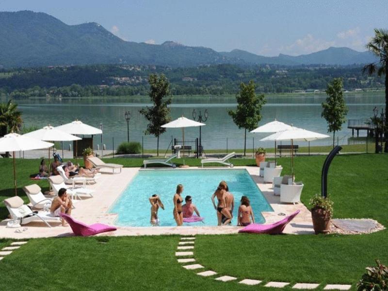 Villa Baroni image