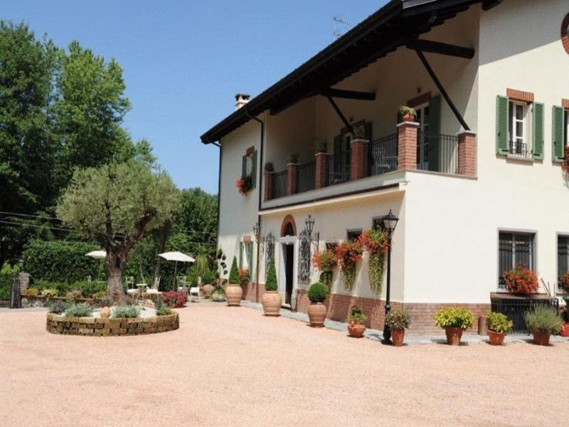 Villa Baroni image