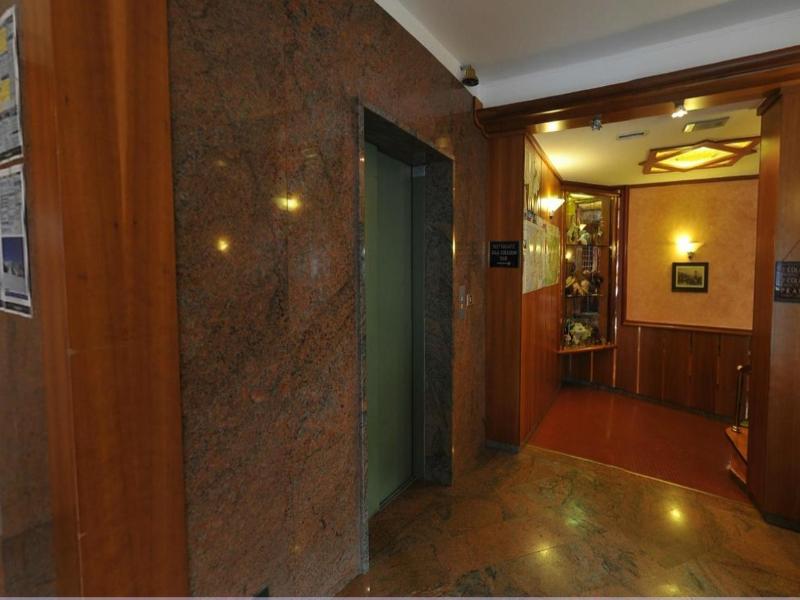 Hotel Vela image
