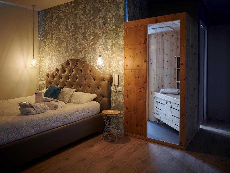 Lainez Rooms & Suites image