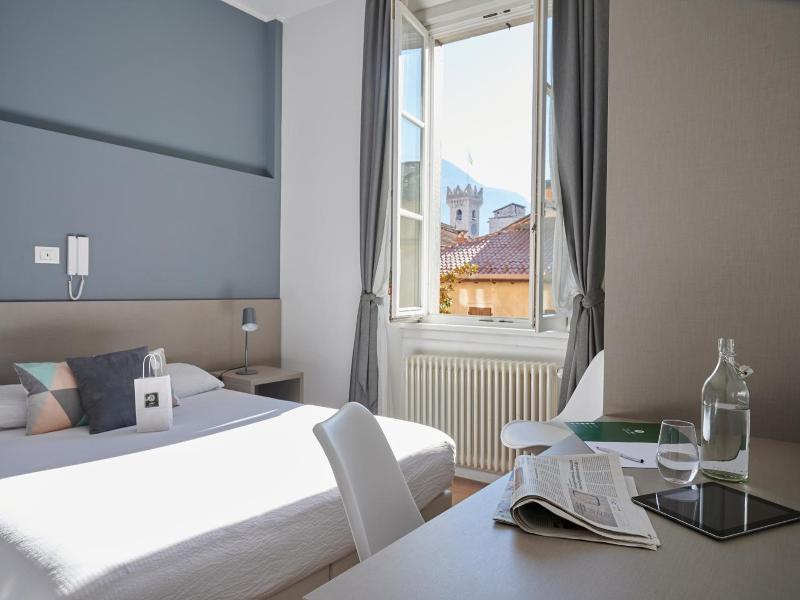 Lainez Rooms & Suites image