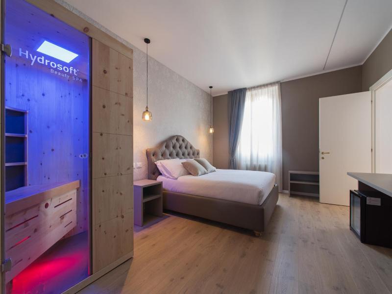 Lainez Rooms & Suites image